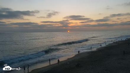 Carlsbad Beach Surf Live Webcam - Jul 31, 2026, 7:49pm PDT