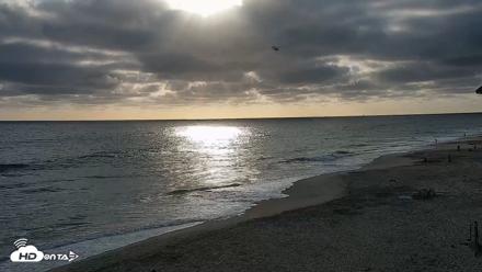 Carlsbad Beach Surf Live Webcam - Jun 30, 2026, 6:44pm PDT
