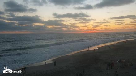 Carlsbad Beach Surf Live Webcam - Jun 21, 2026, 8:06pm PDT