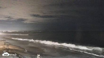 Carlsbad Beach Surf Live Webcam - Sep 5, 2026, 8:06pm PDT