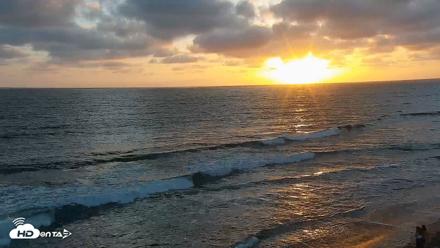 Carlsbad Beach Surf Live Webcam - Apr 29, 2026, 7:20pm PDT