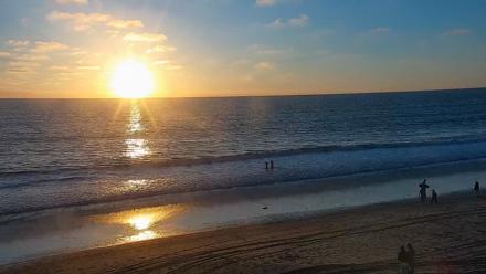 Carlsbad Beach Surf Live Webcam - Nov 4, 2025, 4:43pm PST