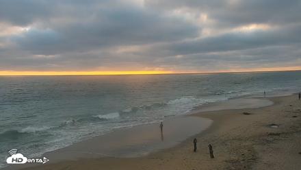 Carlsbad Beach Surf Live Webcam - Jun 25, 2026, 7:28pm PDT