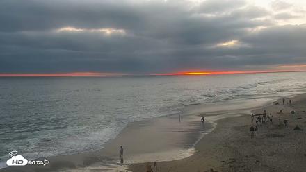 Carlsbad Beach Surf Live Webcam - Jun 26, 2026, 7:58pm PDT