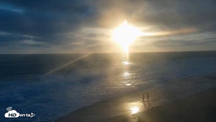 Carlsbad Beach Surf Live Webcam - Jun 14, 2026, 7:33pm PDT