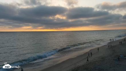 Carlsbad Beach Surf Live Webcam - Aug 11, 2026, 7:17pm PDT