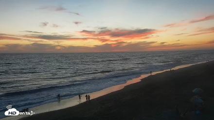 Carlsbad Beach Surf Live Webcam - Aug 17, 2026, 7:49pm PDT