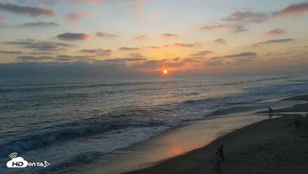 Carlsbad Beach Surf Live Webcam - Jul 28, 2026, 7:47pm PDT