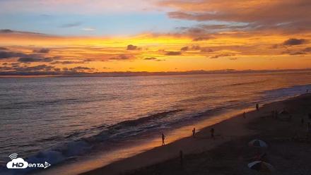 Carlsbad Beach Surf Live Webcam - Aug 13, 2026, 7:42pm PDT