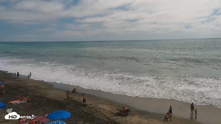 Carlsbad Beach Surf Live Webcam - Aug 16, 2026, 3:12pm PDT