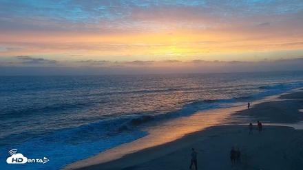 Carlsbad Beach Surf Live Webcam - Jul 25, 2026, 8:00pm PDT