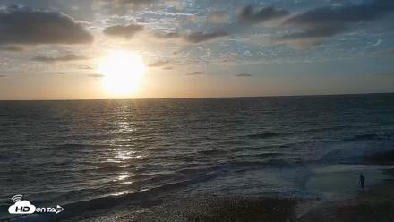 Carlsbad Beach Surf Live Webcam - Sep 20, 2026, 6:31pm PDT