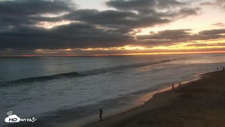 Carlsbad Beach Surf Live Webcam - Aug 14, 2026, 8:05pm PDT
