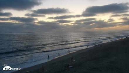 Carlsbad Beach Surf Live Webcam - Aug 3, 2026, 8:10pm PDT