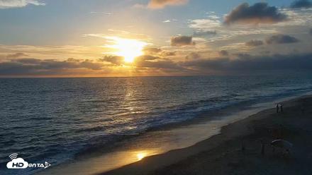 Carlsbad Beach Surf Live Webcam - Aug 12, 2026, 7:19pm PDT