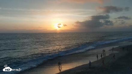 Carlsbad Beach Surf Live Webcam - Aug 10, 2026, 7:28pm PDT