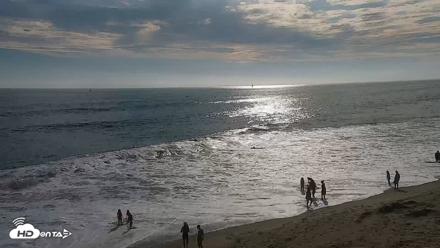 Carlsbad Beach Surf Live Webcam - Jul 20, 2026, 5:44pm PDT