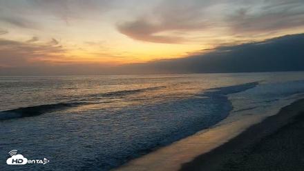 Carlsbad Beach Surf Live Webcam - May 12, 2026, 8:03pm PDT