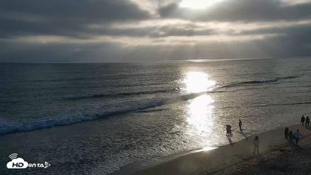 Carlsbad Beach Surf Live Webcam - May 9, 2026, 6:44pm PDT