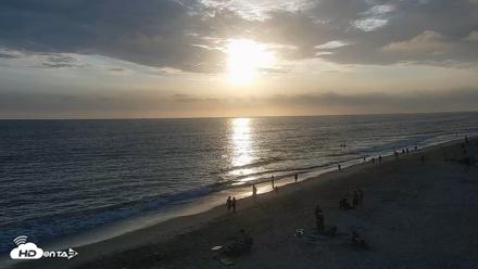 Carlsbad Beach Surf Live Webcam - Jul 18, 2026, 7:21pm PDT