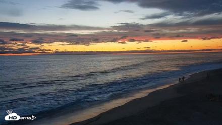 Carlsbad Beach Surf Live Webcam - Aug 13, 2026, 7:58pm PDT