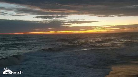 Carlsbad Beach Surf Live Webcam - Sep 8, 2026, 7:33pm PDT