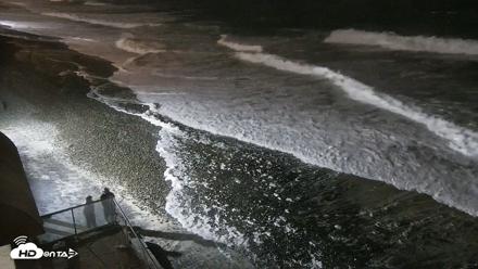 Carlsbad Beach Surf Live Webcam - Oct 11, 2026, 7:51pm PDT
