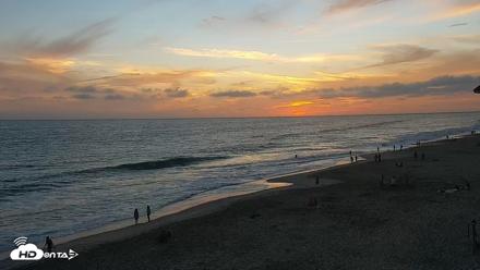 Carlsbad Beach Surf Live Webcam - Jul 3, 2026, 8:05pm PDT