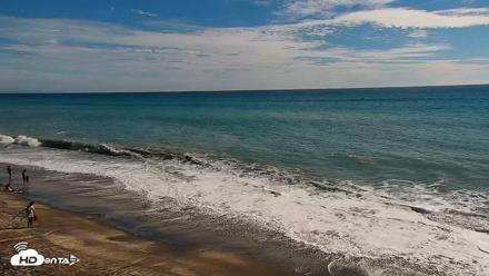 Carlsbad Beach Surf Live Webcam - Sep 5, 2026, 4:00pm PDT
