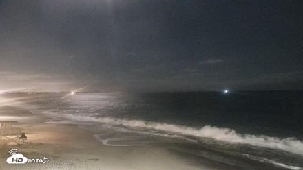 Carlsbad Beach Surf Live Webcam - Jun 26, 2026, 9:28pm PDT