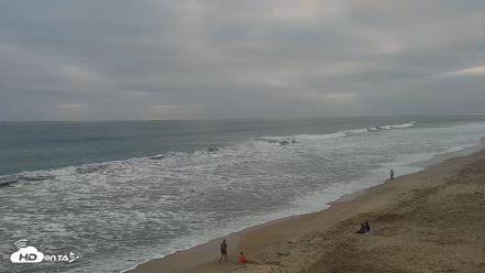 Carlsbad Beach Surf Live Webcam - Jun 4, 2026, 7:27pm PDT