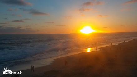 Carlsbad Beach Surf Live Webcam - Jun 20, 2026, 7:55pm PDT