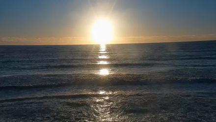 Carlsbad Beach Surf Live Webcam - Dec 27, 2025, 4:27pm PST