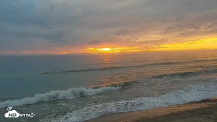 Carlsbad Beach Surf Live Webcam - Sep 27, 2026, 6:24pm PDT