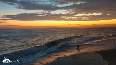Carlsbad Beach Surf Live Webcam - Jul 12, 2026, 8:30pm PDT