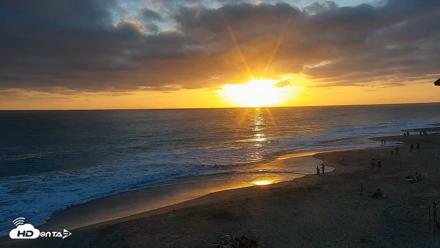 Carlsbad Beach Surf Live Webcam - Jul 1, 2026, 7:49pm PDT