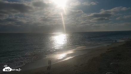 Carlsbad Beach Surf Live Webcam - Jun 26, 2026, 6:40pm PDT