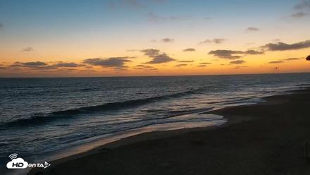 Carlsbad Beach Surf Live Webcam - Jul 2, 2026, 8:35pm PDT
