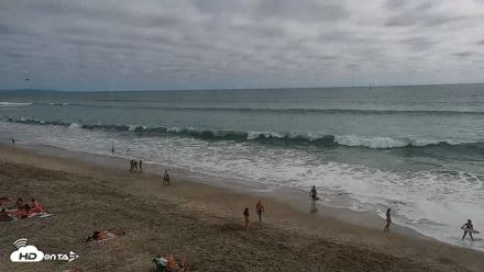 Carlsbad Beach Surf Live Webcam - Aug 14, 2026, 4:22pm PDT
