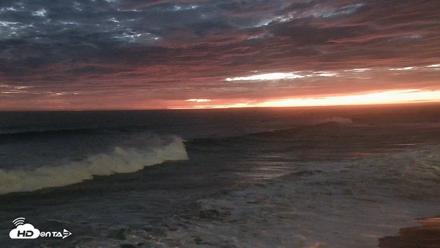 Carlsbad Beach Surf Live Webcam - Sep 7, 2026, 7:43pm PDT