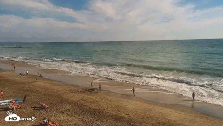Carlsbad Beach Surf Live Webcam - Aug 15, 2026, 5:15pm PDT