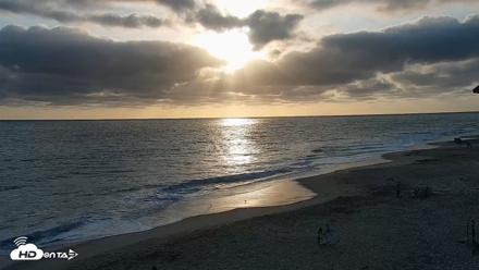 Carlsbad Beach Surf Live Webcam - Jun 30, 2026, 7:10pm PDT