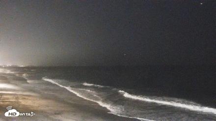 Carlsbad Beach Surf Live Webcam - Sep 29, 2026, 8:33pm PDT