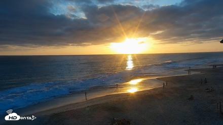 Carlsbad Beach Surf Live Webcam - Jul 1, 2026, 7:47pm PDT