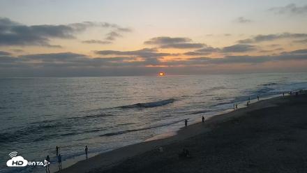 Carlsbad Beach Surf Live Webcam - Jul 31, 2026, 7:47pm PDT