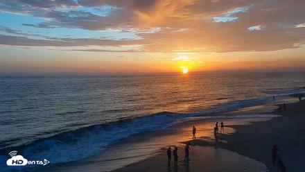 Carlsbad Beach Surf Live Webcam - Jul 12, 2026, 7:57pm PDT
