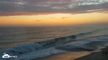 Carlsbad Beach Surf Live Webcam - Aug 24, 2026, 7:30pm PDT
