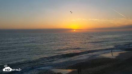 Carlsbad Beach Surf Live Webcam - Aug 23, 2026, 7:20pm PDT