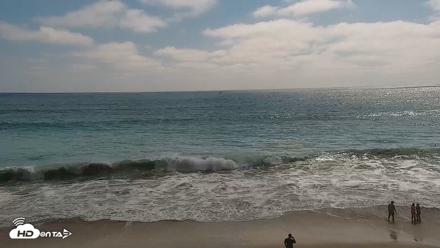 Carlsbad Beach Surf Live Webcam - Aug 12, 2026, 3:52pm PDT