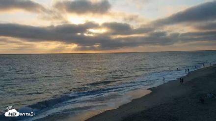 Carlsbad Beach Surf Live Webcam - Aug 11, 2026, 7:10pm PDT